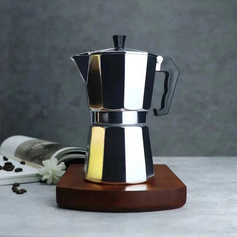 Cafeteira Italiana Moka Alumínio 3/6/9/12 Xícaras de Café Puro
