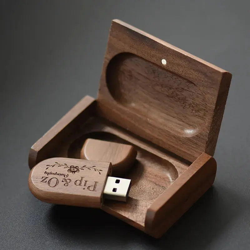 Pendrive JASTER USB 2.0 de 64GB com Caixa de Madeira Personalizada - eKoloja
