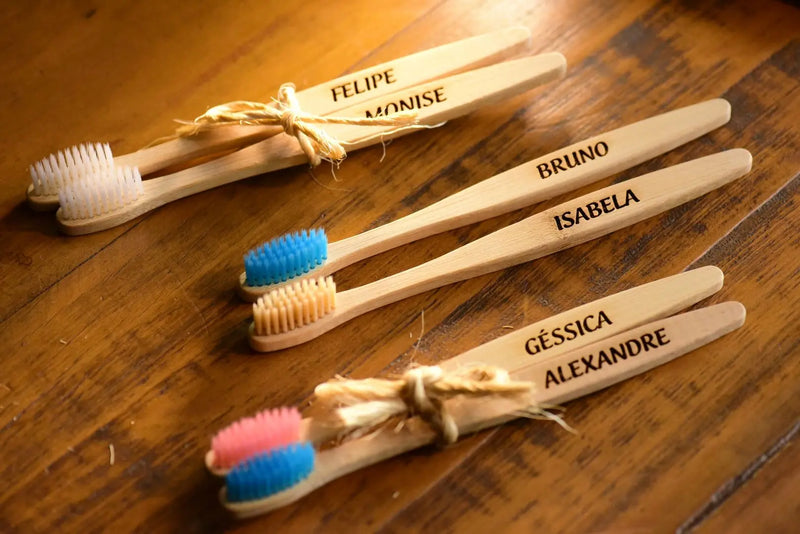 Escovas de Dentes de Bambu Personalizadas | 100 - 3000 UN